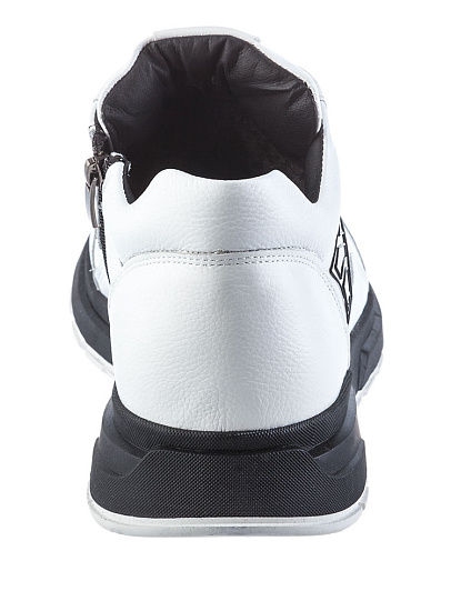 013.688/1 В белый Ботинки