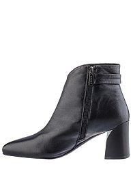 C1057-010 Ботинки